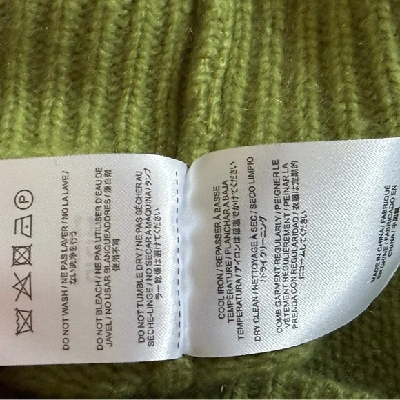 Arch4 Knit Sweater 100% Cashmere Green Long sleeve one size